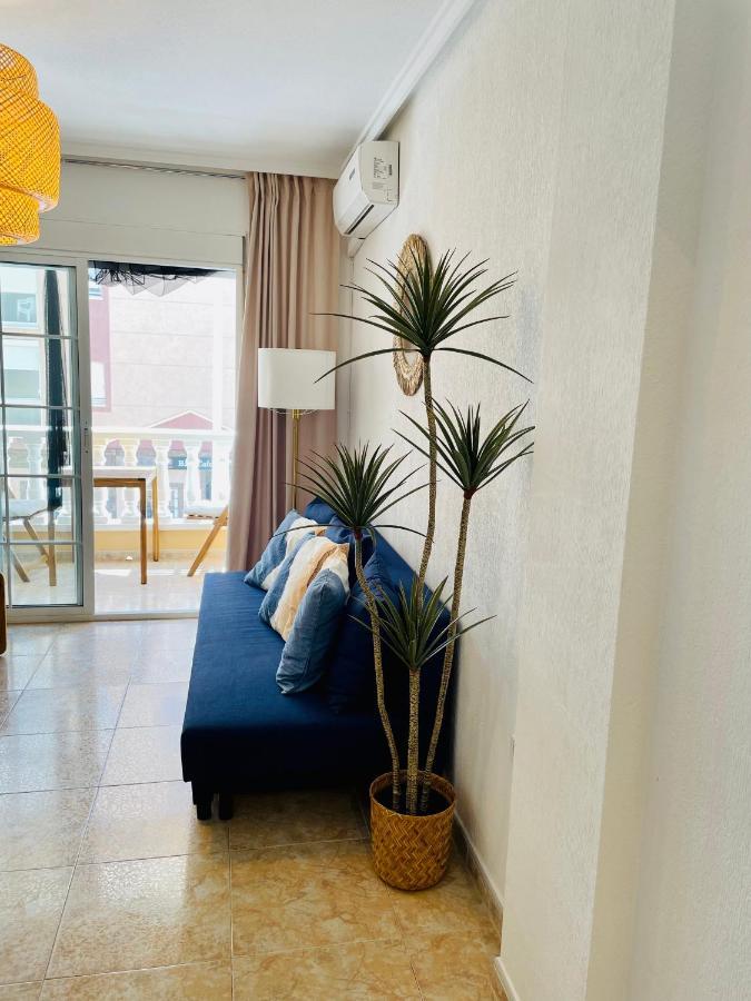 El Papagayo Apartment 2 Mins Walking To The Beach Torrevieja Eksteriør billede