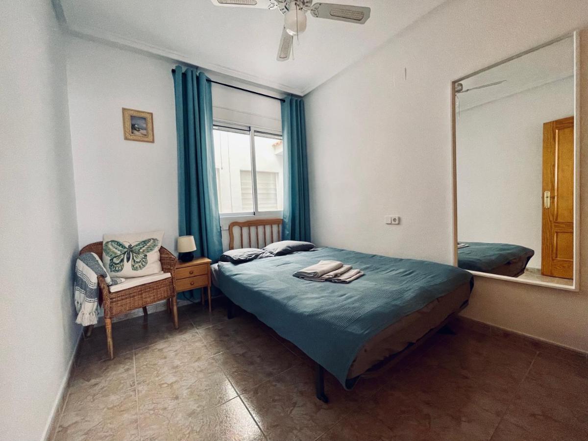 El Papagayo Apartment 2 Mins Walking To The Beach Torrevieja Eksteriør billede