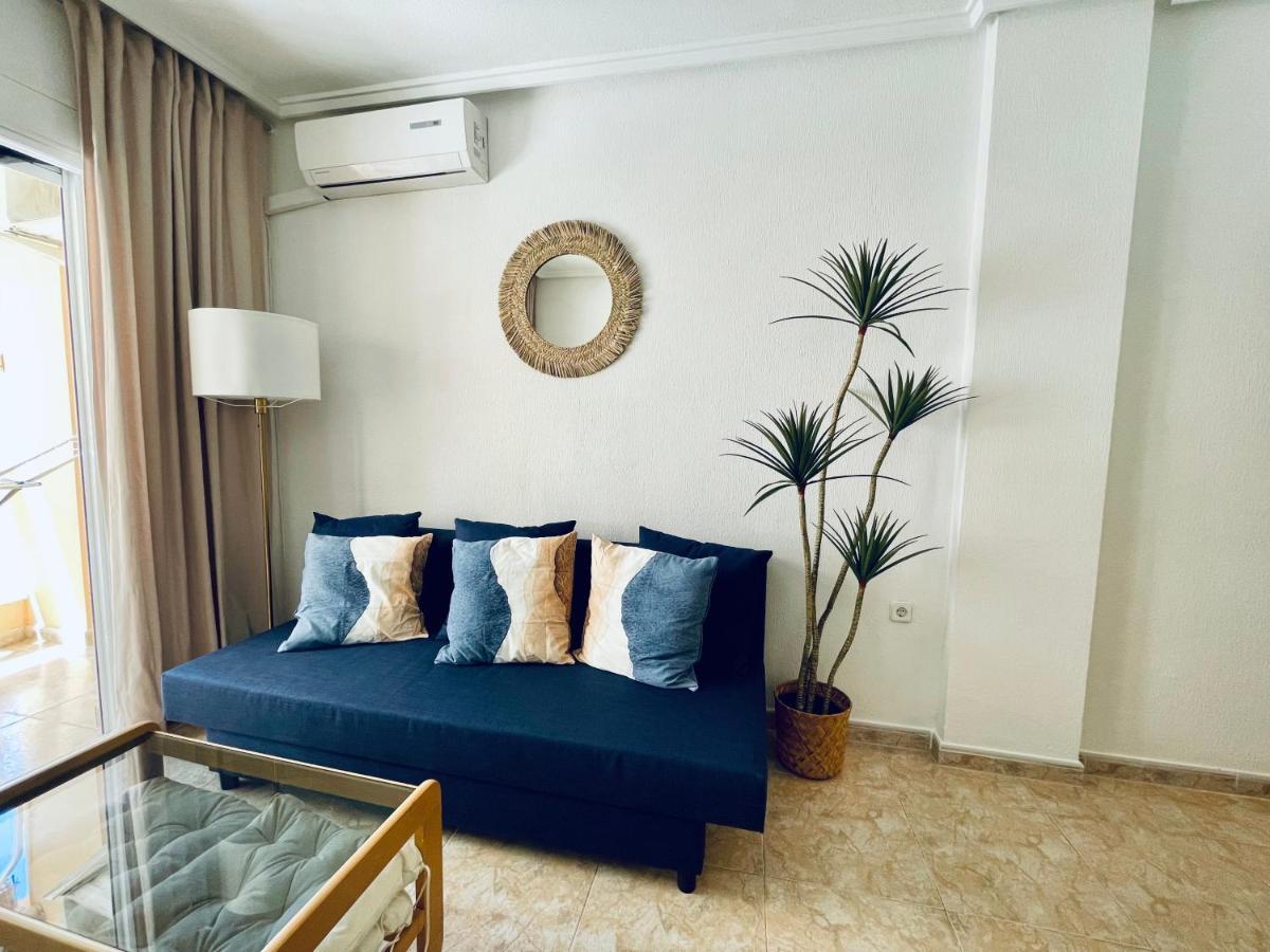 El Papagayo Apartment 2 Mins Walking To The Beach Torrevieja Eksteriør billede