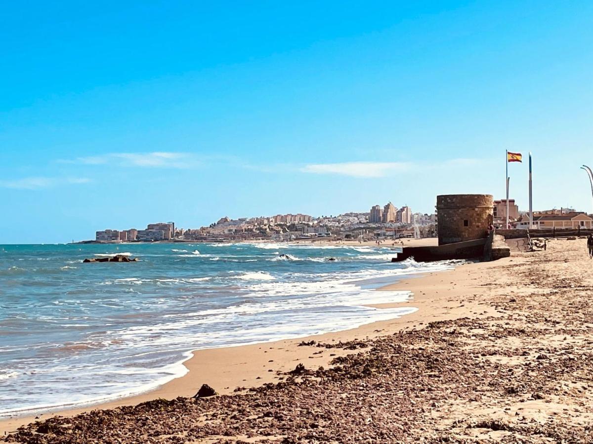 El Papagayo Apartment 2 Mins Walking To The Beach Torrevieja Eksteriør billede