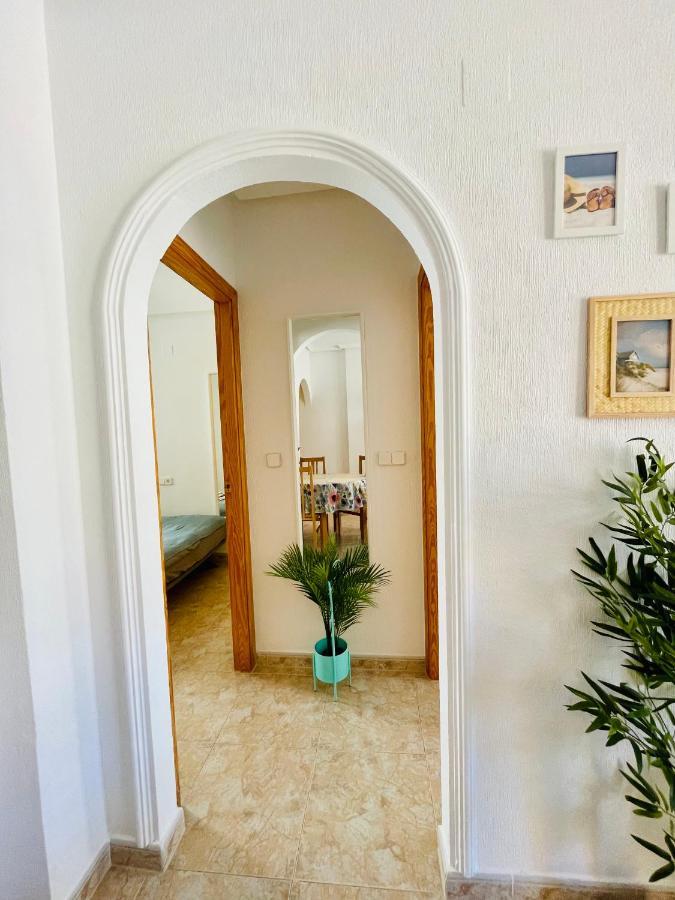 El Papagayo Apartment 2 Mins Walking To The Beach Torrevieja Eksteriør billede